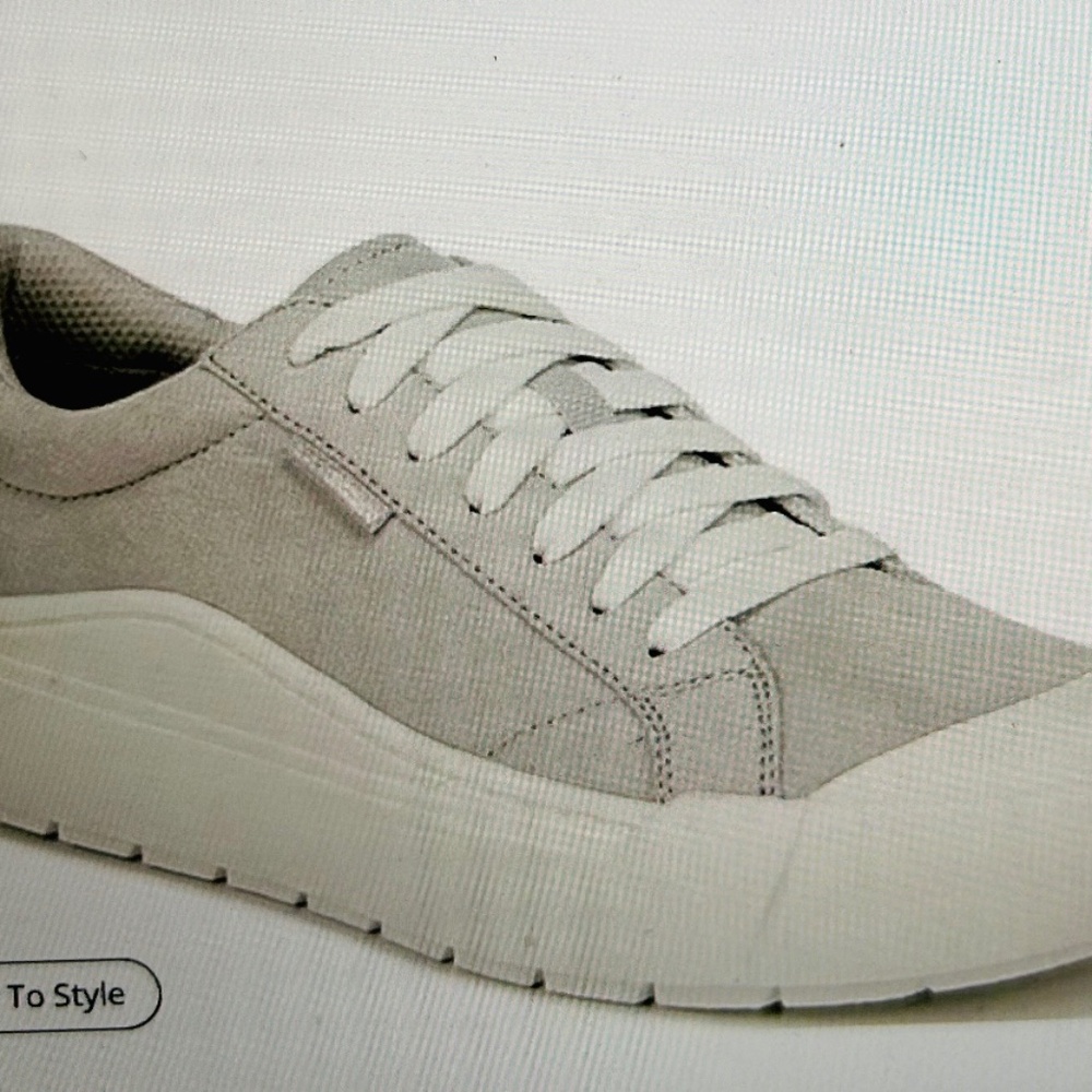 Women’s Dr. Scholl’s Time Off Microsuede Platform Sneakers grey